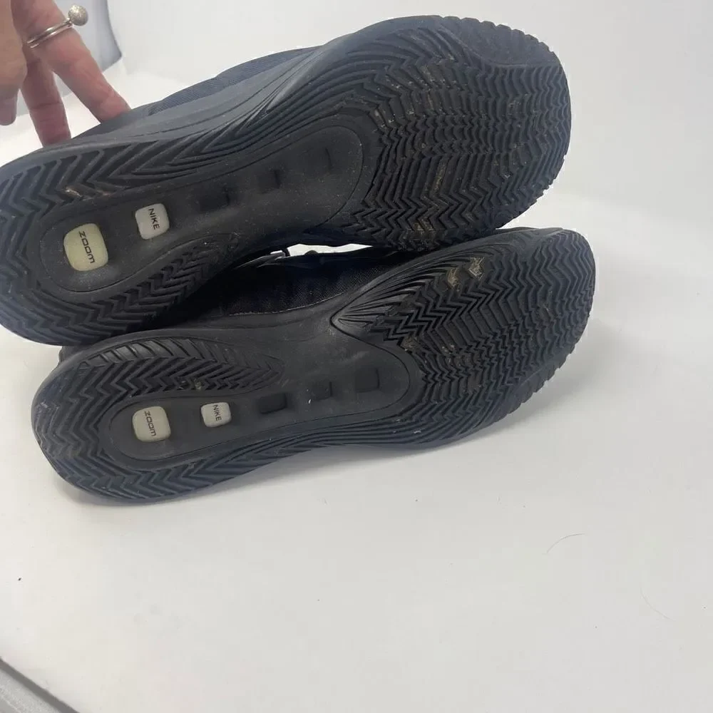 Nike Men's Black Zoom Lace-Up Shoes Size 13